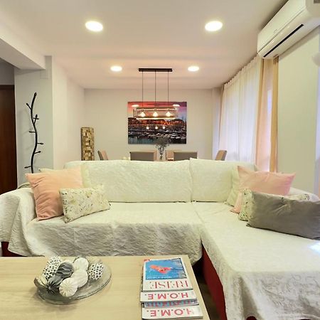 Luxury New Apartment City Centre & Beach, อาลิกันเต ภายนอก รูปภาพ