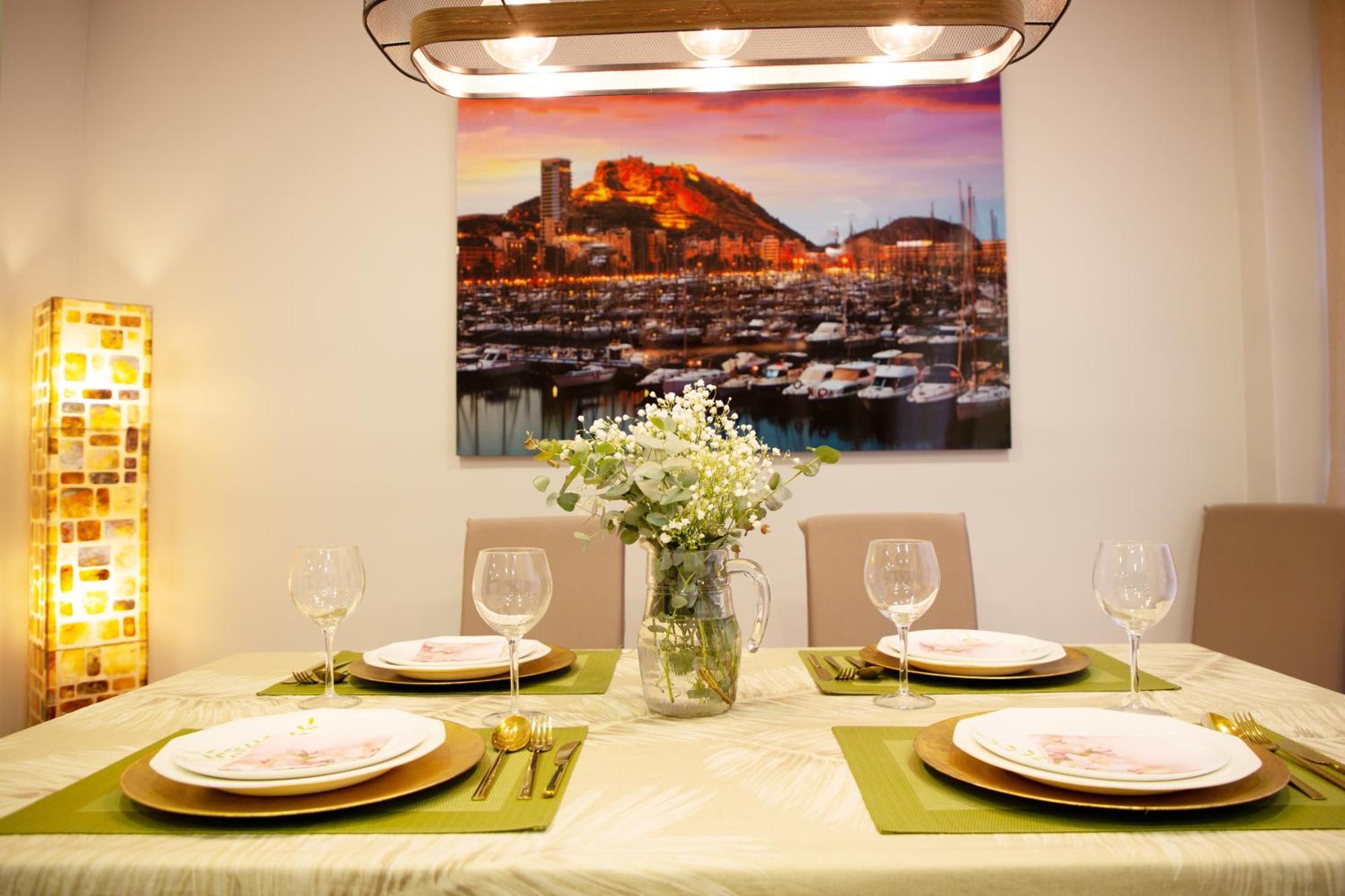 Luxury New Apartment City Centre & Beach, อาลิกันเต ภายนอก รูปภาพ